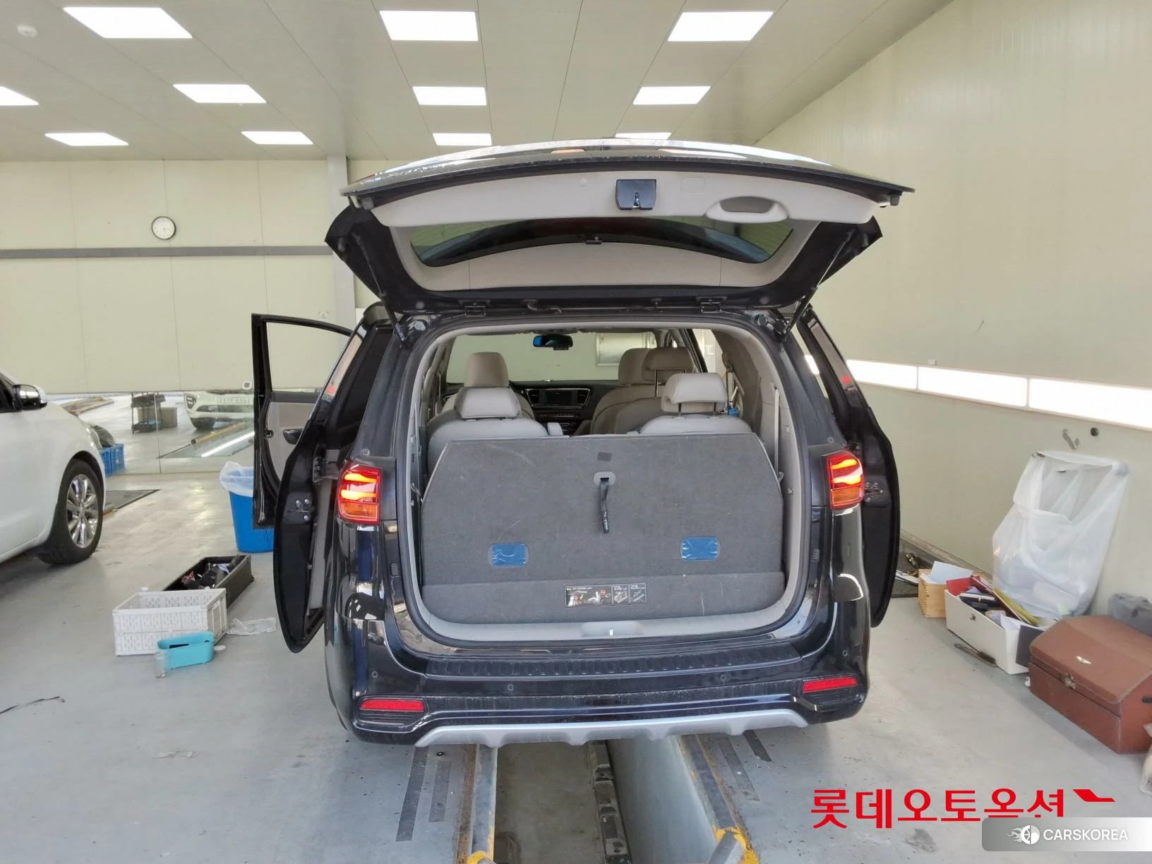 Kia Carnival id 3882157 из Кореи 30