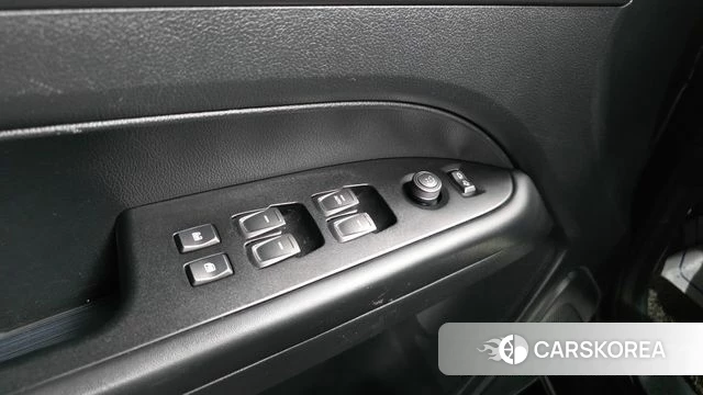 Ssangyong The New Rexton Sports Cannes id 4715944 из Кореи 30