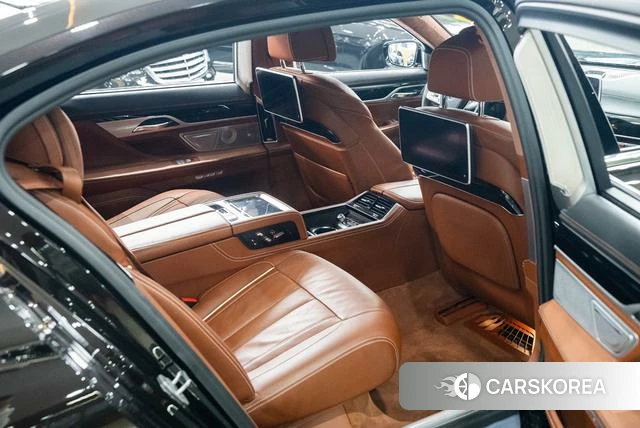 BMW 7 series id 4216341 из Китая 30