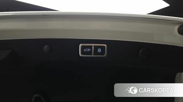 Hyundai Grandeur Hybrid (GN7) id 4432949 из Кореи 30