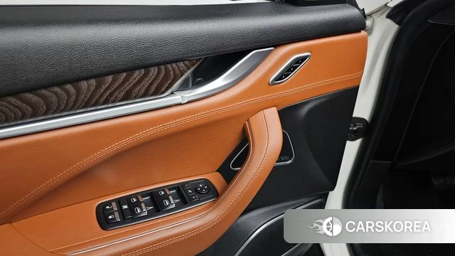 Maserati Levante id 4619809 из Кореи 30
