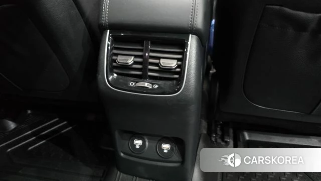 Kia K7 Premier Hybrid id 4317814 из Кореи 30