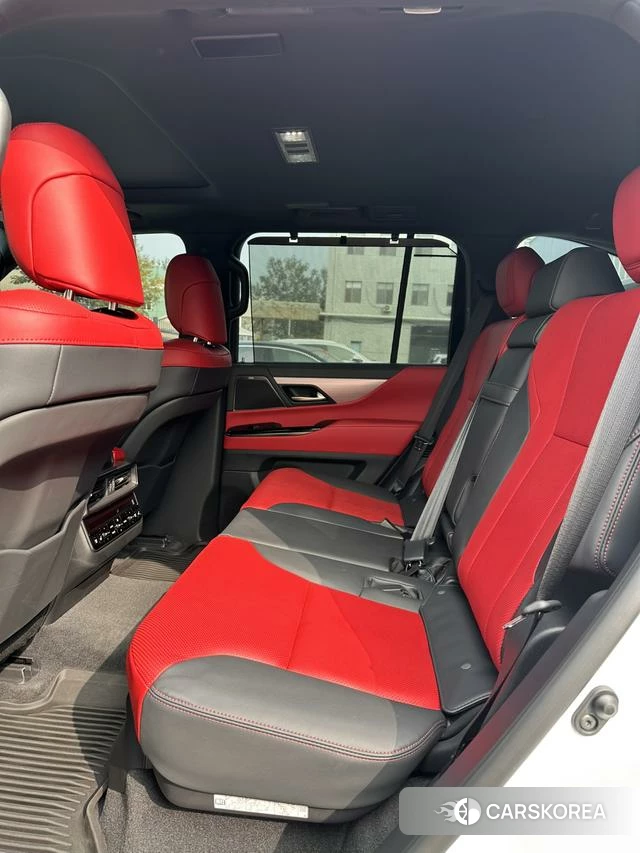 Lexus LX id 4273584 из Китая 30