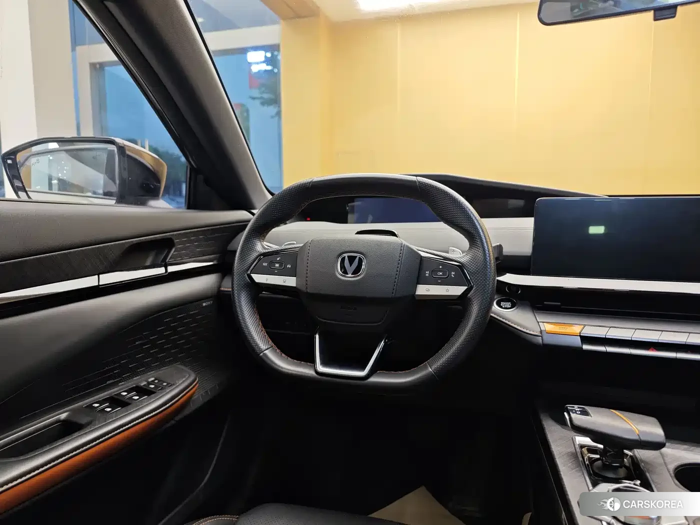 Chang'an Changan UNI-V id 4576282 из Китая 30