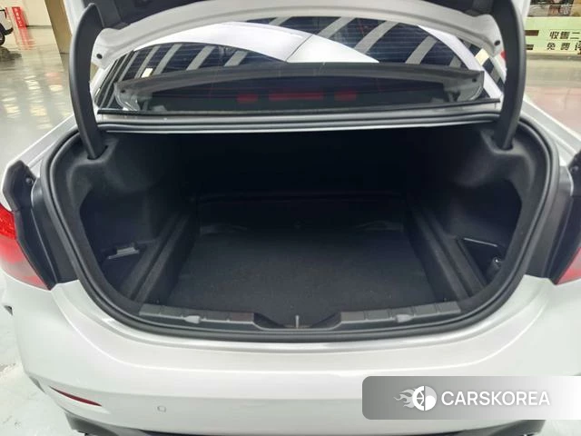 BMW 1 series id 4336289 из Китая 31