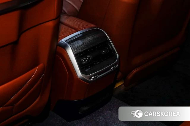 BMW i7 id 3908823 из Китая 31