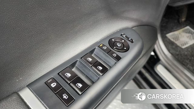 Hyundai Grandeur Hybrid (GN7) id 4603008 из Кореи 31
