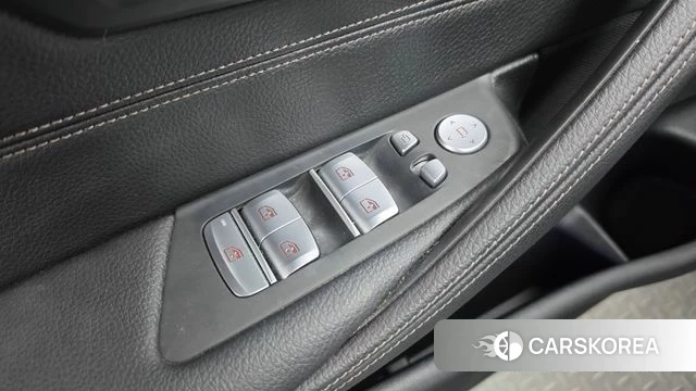 BMW 5 Series (G30) id 4930058 из Кореи 31