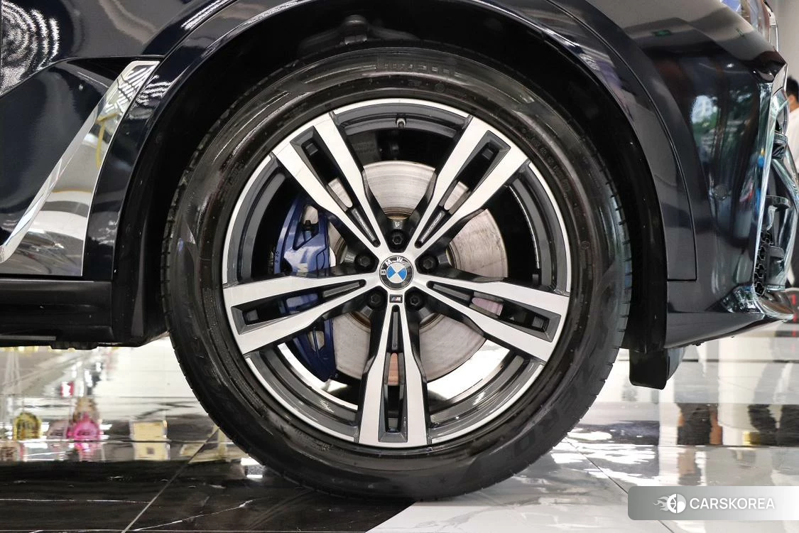 BMW X7 id 4498772 из Китая 31