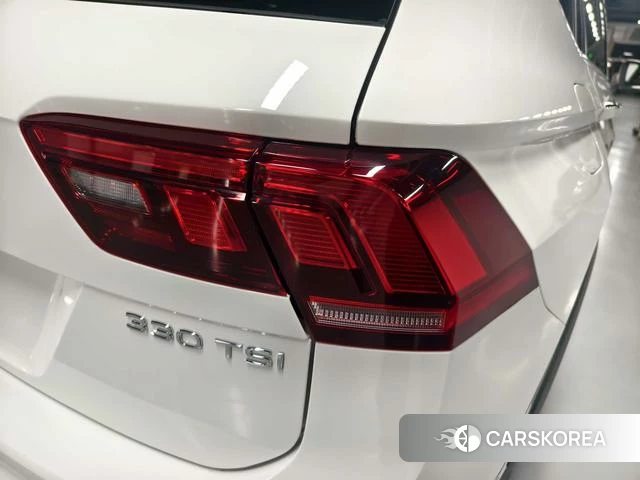 Volkswagen Tiguan L id 4290500 из Китая 31