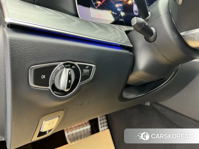Mercedes-Benz CLS id 4307110 из Китая 31
