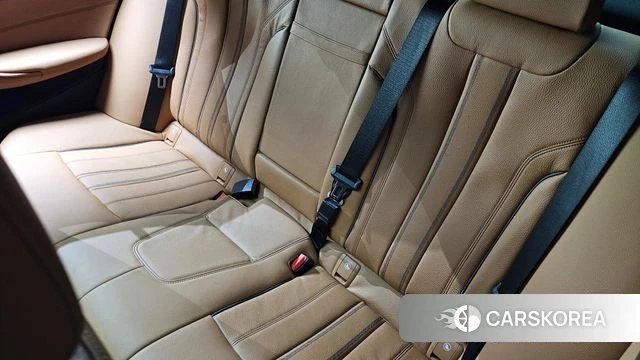 BMW 5 Series (G30) id 4388982 из Кореи 31