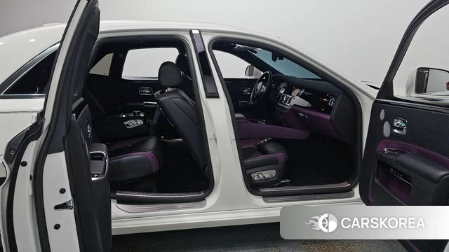 Rolls-Royce Ghost id 4794347 из Кореи 31
