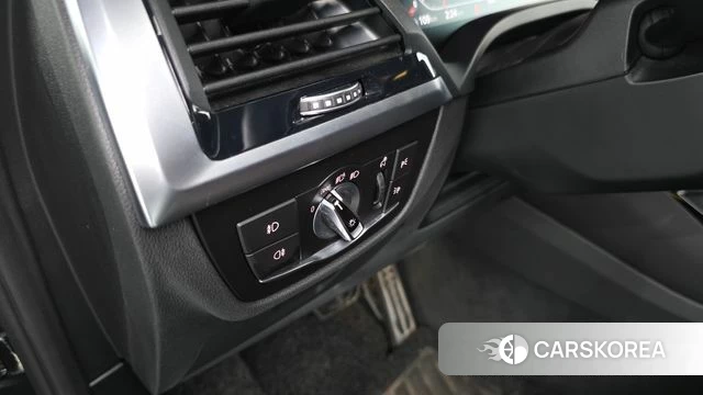BMW X3 (G01) id 4764658 из Кореи 31