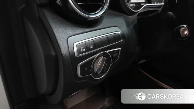 Mercedes-Benz C-Class W205 id 4765542 из Кореи 31