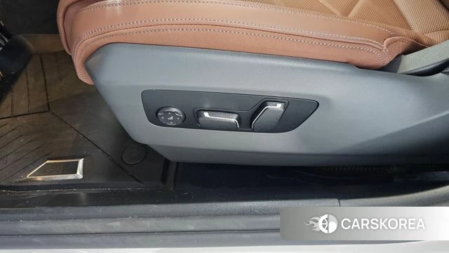 BMW 5 Series (G60) id 4375033 из Кореи 31