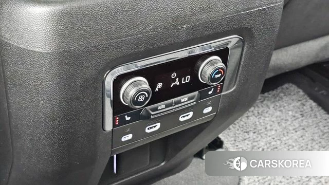 Chevrolet (GM Daewoo) Tahoe id 4631010 из Кореи 31