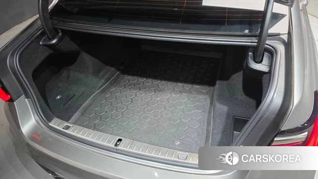 BMW 7 Series (G11) id 4930285 из Кореи 31