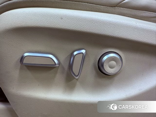 Buick GL8 id 3939511 из Китая 31