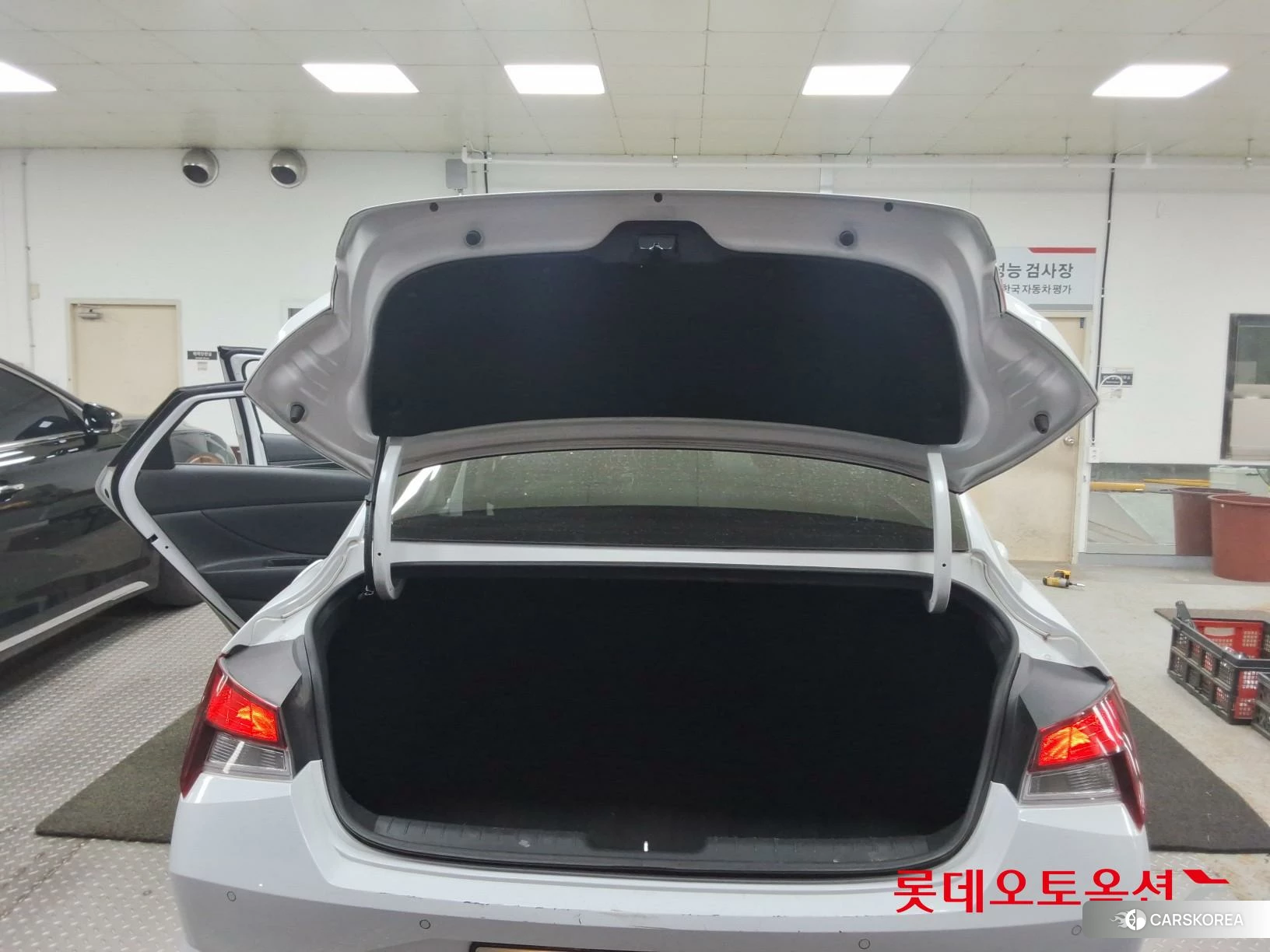 Hyundai Avante Hybrid id 4902485 из Кореи 31
