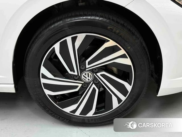 Volkswagen Sagitar id 4353245 из Китая 31