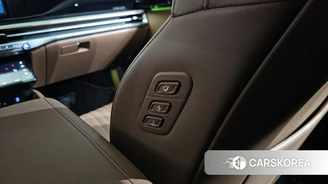 Hyundai Grandeur Hybrid (GN7) id 4686807 из Кореи 31