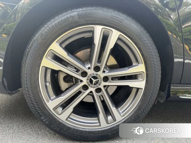 Mercedes-Benz E-class id 4301076 из Китая 31
