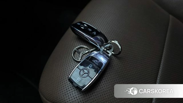 Mercedes-Benz E-Class W213 id 4697642 из Кореи 31