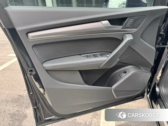 Audi Q5L id 4329241 из Китая 31