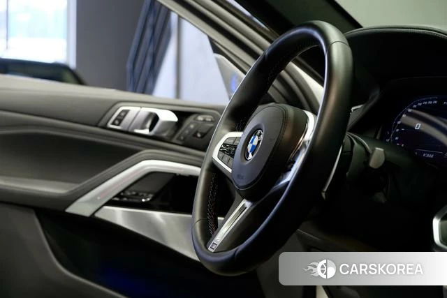 BMW X6 M id 4238876 из Китая 31
