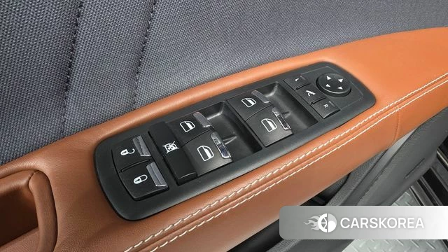 Maserati Ghibli id 4688613 из Кореи 31