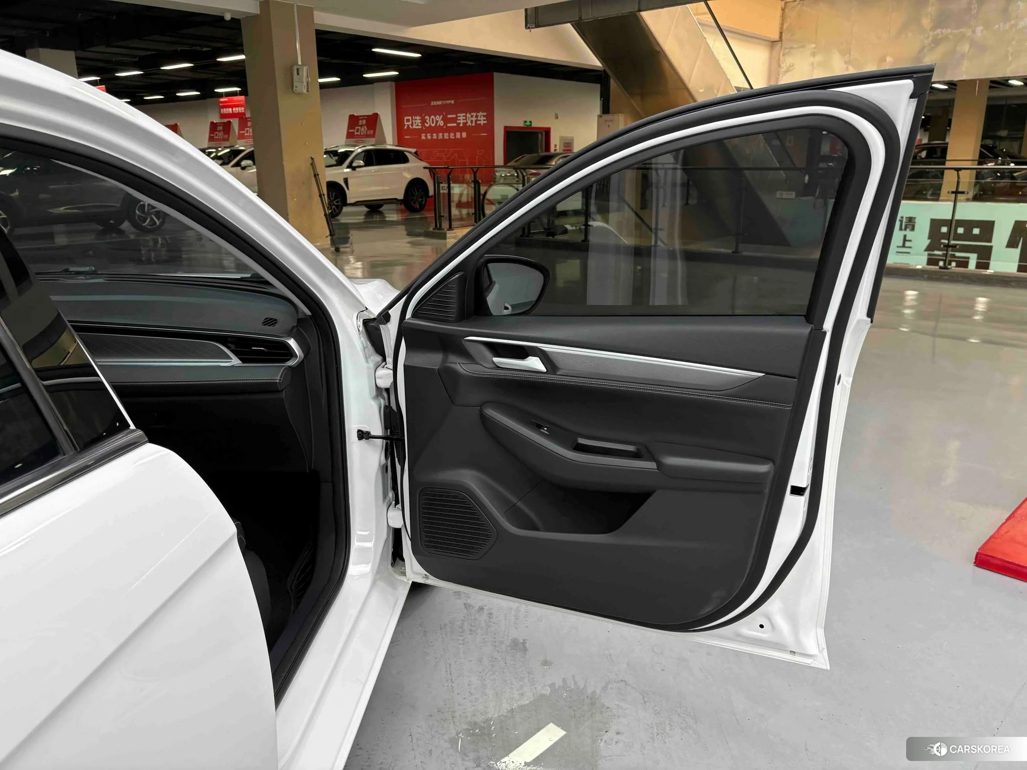 Ford Forrest id 4513942 из Китая 31
