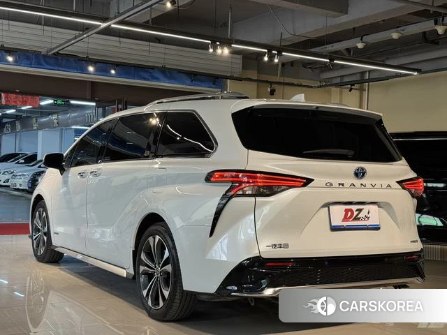 Toyota Grevia id 4259344 из Китая 31