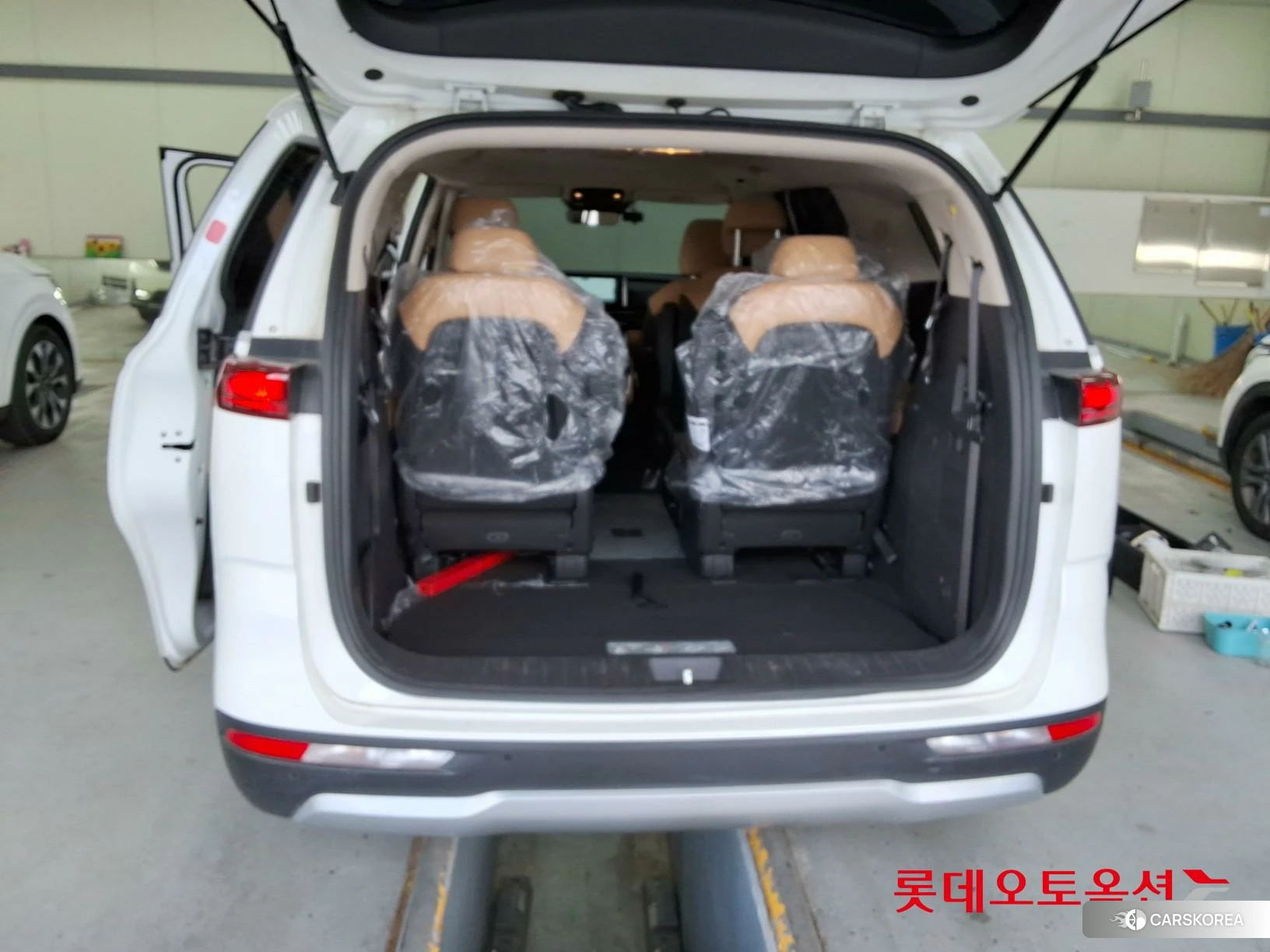 Kia Carnival id 3869412 из Кореи 31