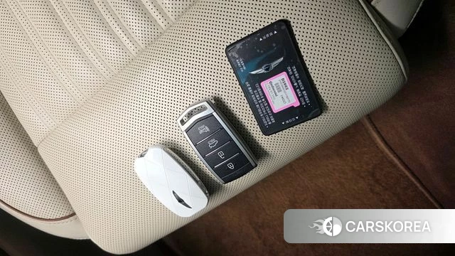 Genesis G90 id 4294575 из Кореи 31
