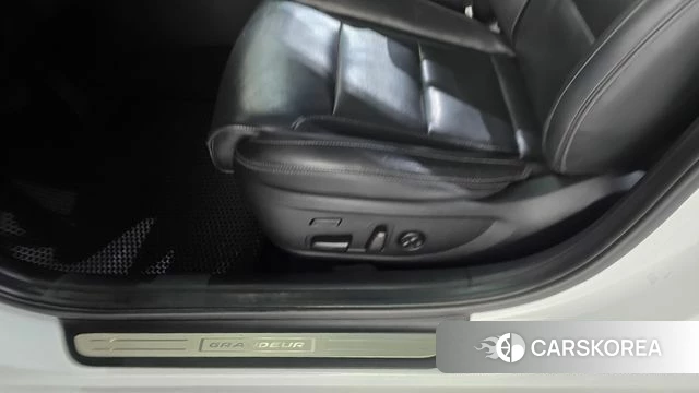 Hyundai Grandeur IG id 4525791 из Кореи 31
