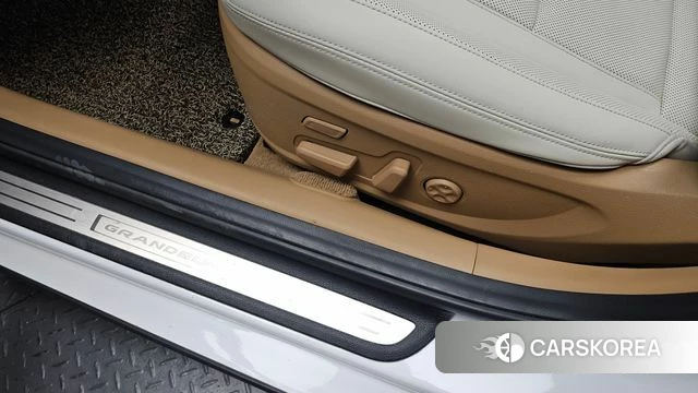 Hyundai The New Grandeur IG Hybrid id 4490158 из Кореи 31