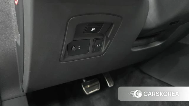 Land Rover Range Rover Velar id 4607601 из Кореи 31