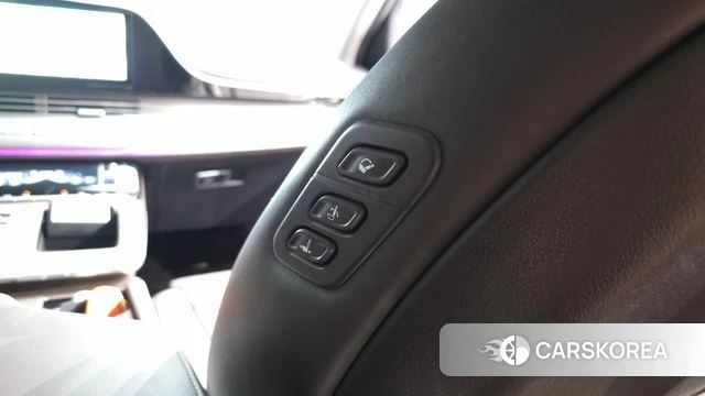 Hyundai The New Grandeur IG Hybrid id 4936991 из Кореи 31