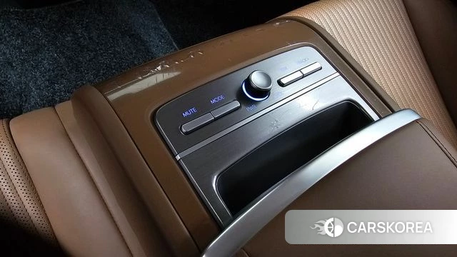 Hyundai Grandeur (GN7) id 4635412 из Кореи 31