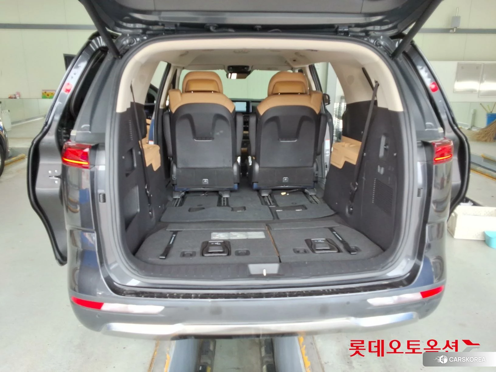 Kia Carnival Limousine id 3875728 из Кореи 31