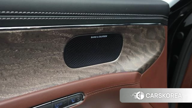 Genesis G90 (RS4) id 4428520 из Кореи 31