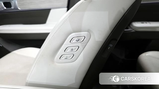 Hyundai Santa Fe (MX5) id 4201269 из Кореи 31