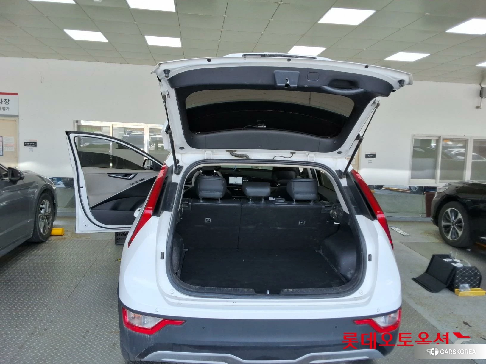 Kia Niro EV id 3881987 из Кореи 31