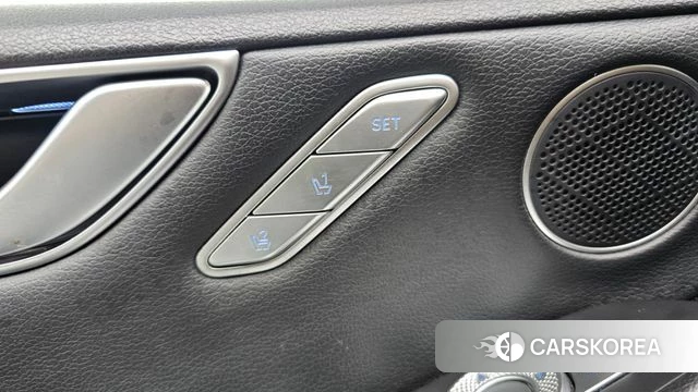 Genesis G80 (RG3) id 4702020 из Кореи 31