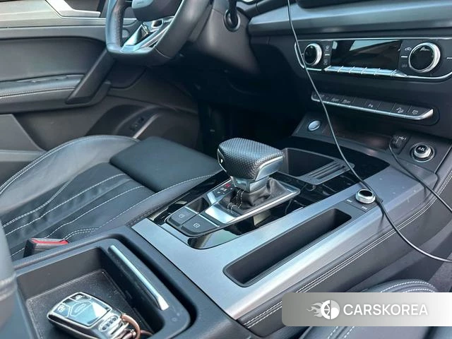 Audi Q5L id 4313842 из Китая 31