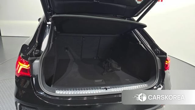 Audi Q3 (F3) id 4696980 из Кореи 31