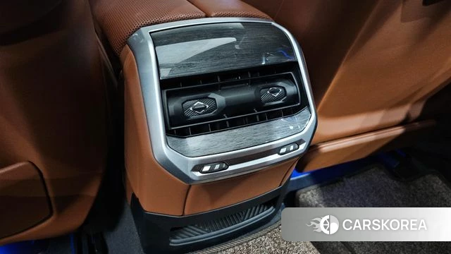 BMW 7 Series (G70) id 4571645 из Кореи 31