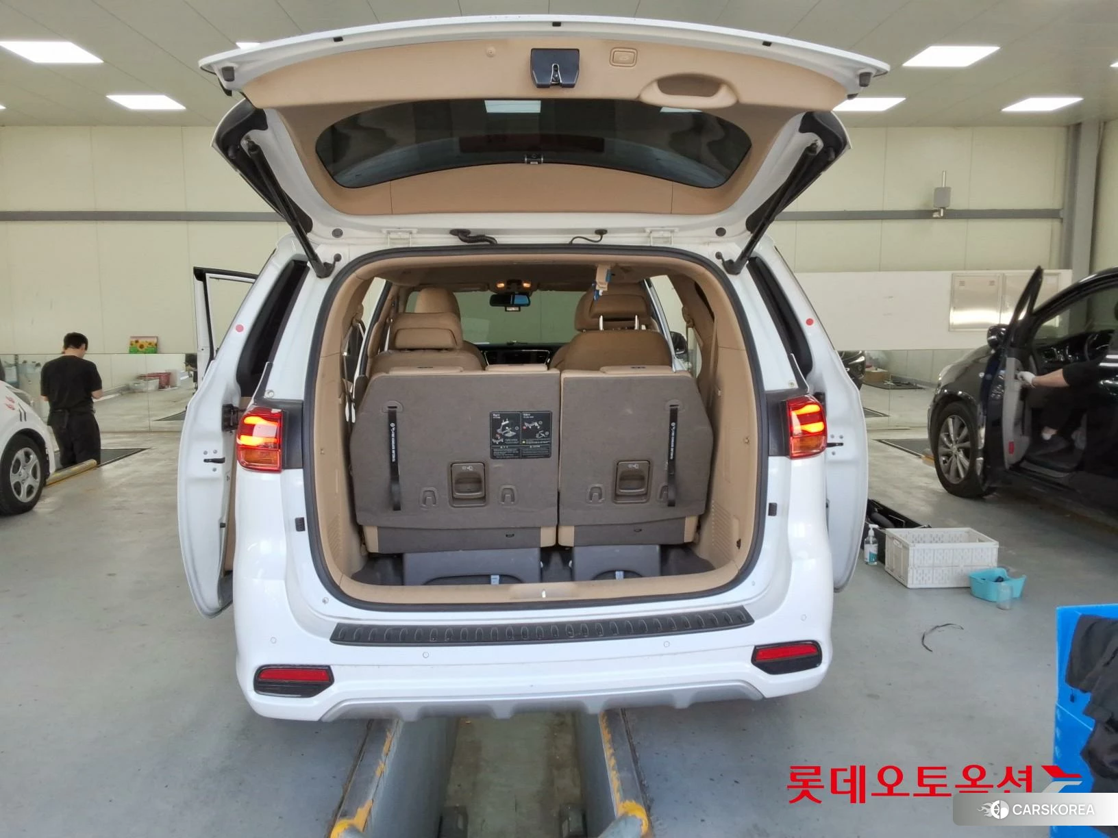 Kia Carnival Limousine id 3882142 из Кореи 31