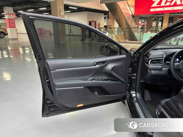 Toyota Camry id 4261116 из Китая 31